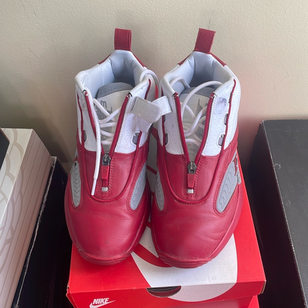 Mens Reebok answer